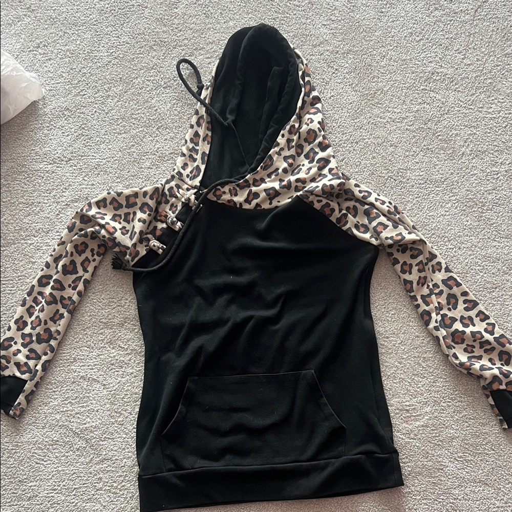 Leopard Print Sleeve Black Hoodie breast feeding friendly